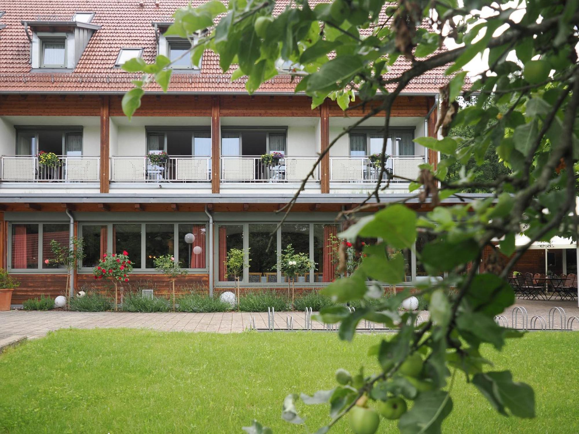 Landhotel Waldheim Pliezhausen Dış mekan fotoğraf